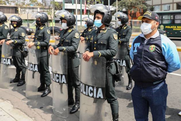 Navidad: más de 4,000 policías brindarán seguridad en distintos puntos de Lima
