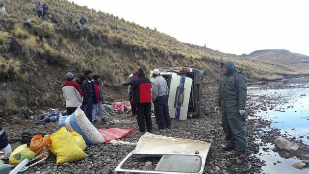 Un Trágico Accidente De Tránsito Dejó 6 Muertos En La Vía Puno - Pichacani